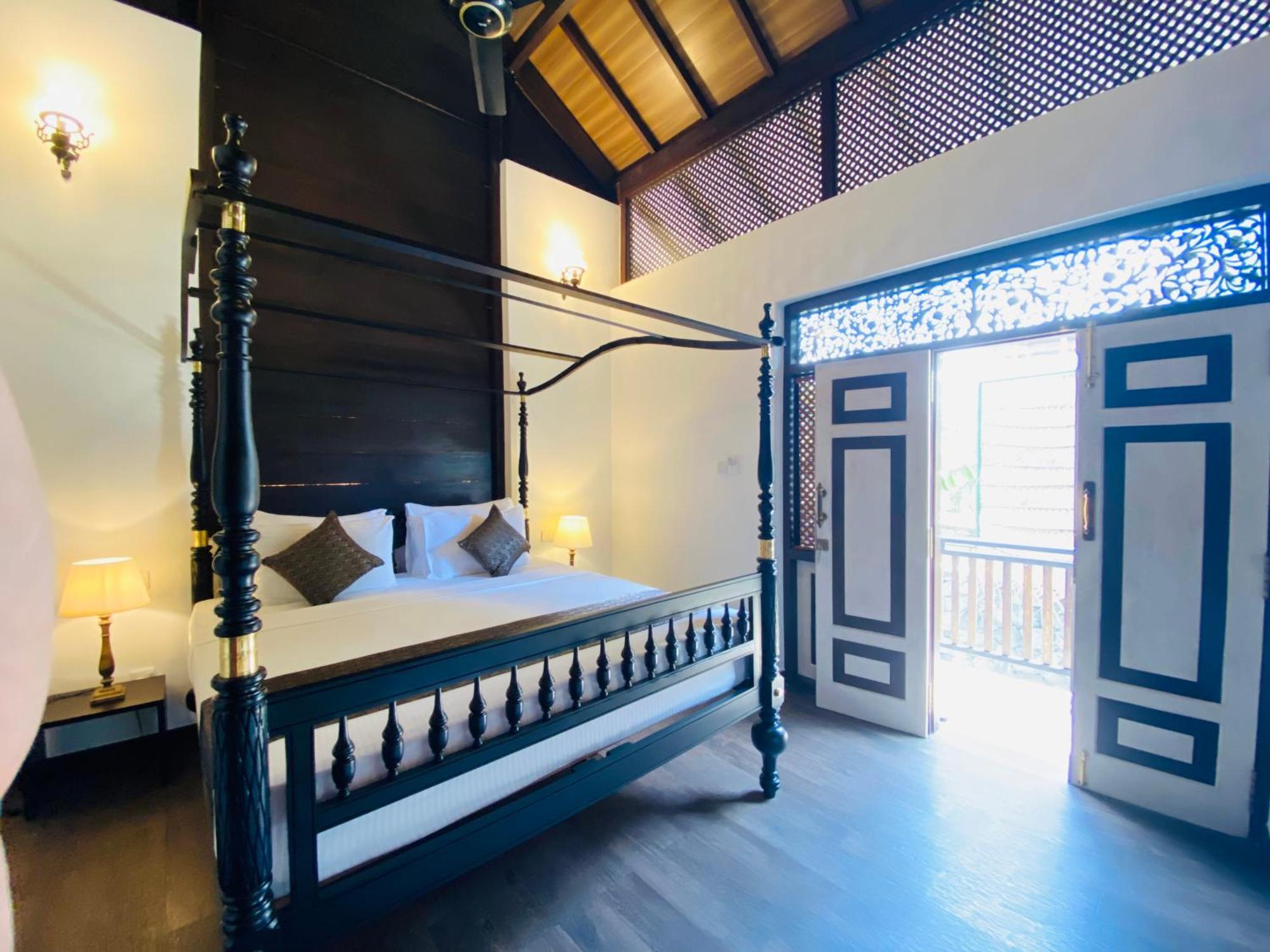 Thaprobana Villa Tangalle - Private Villa Room photo